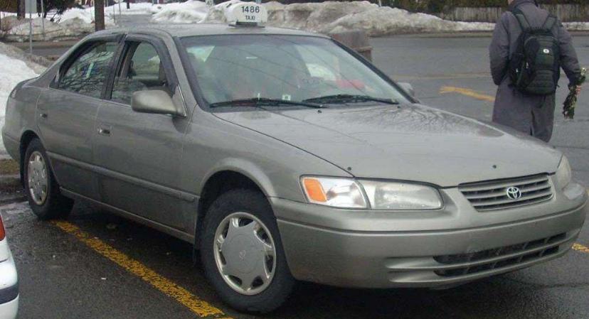 丰田凯美瑞最老款,丰田凯美瑞经典当中的经典