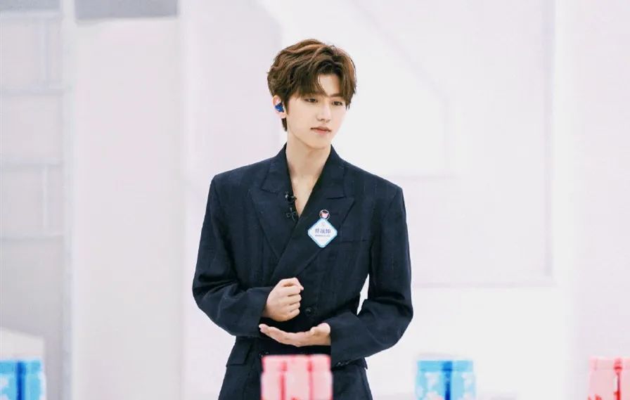 热综|《青春有你2》爆火，话题选手魔性舞台简直太精彩！