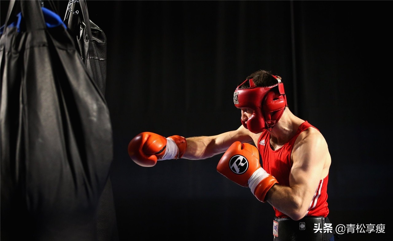 拳击技巧教学攻守,拳击训练协调小技巧