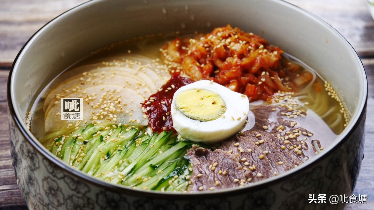 一碗正宗的冷面,一碗香喷喷的冷面怎么做