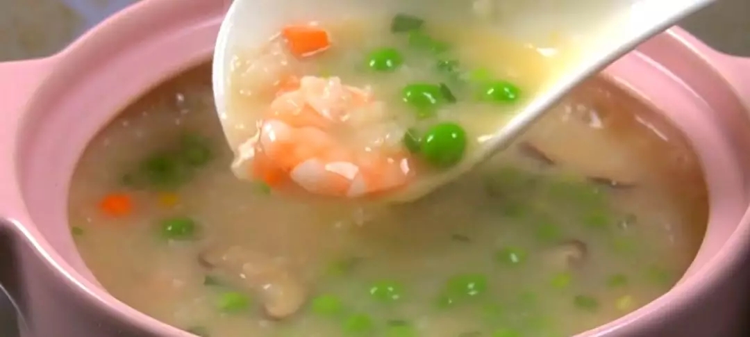 海鲜大虾小米粥正宗做法,冻大米虾粥的做法大全