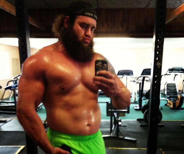 黑羊wwe的力量有多大,黑羊参加大力士比赛的视频