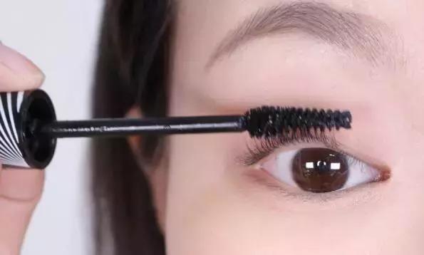 单眼皮日常眼妆教程,单眼皮眼妆教程视频