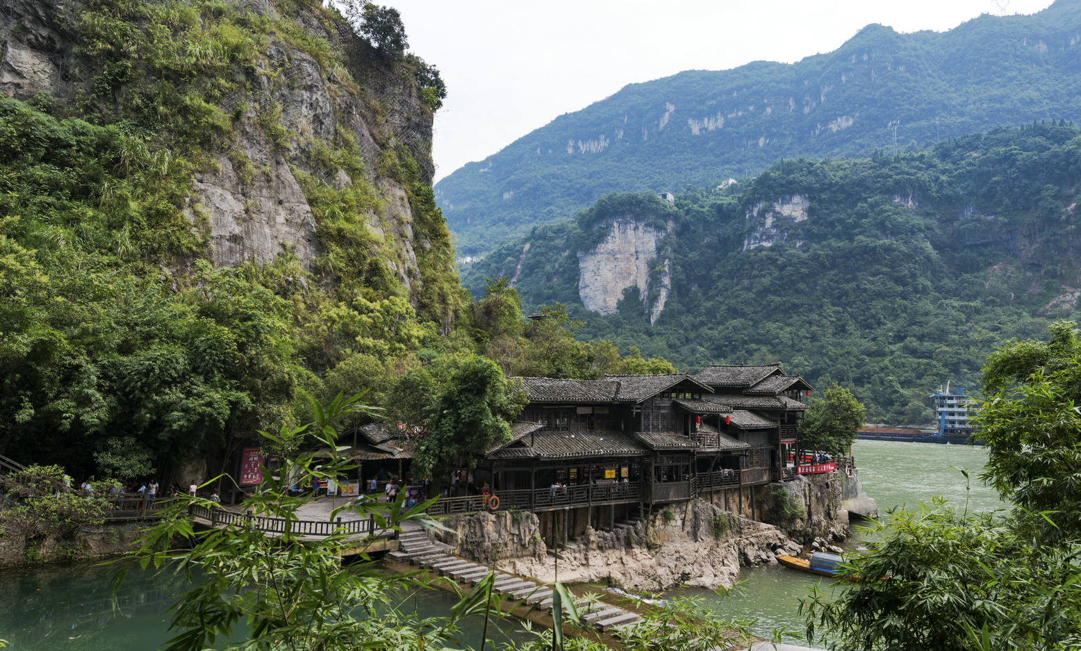 西陵峡风景区和三峡人家哪个好玩,三峡人家和西陵峡哪个景点值得去