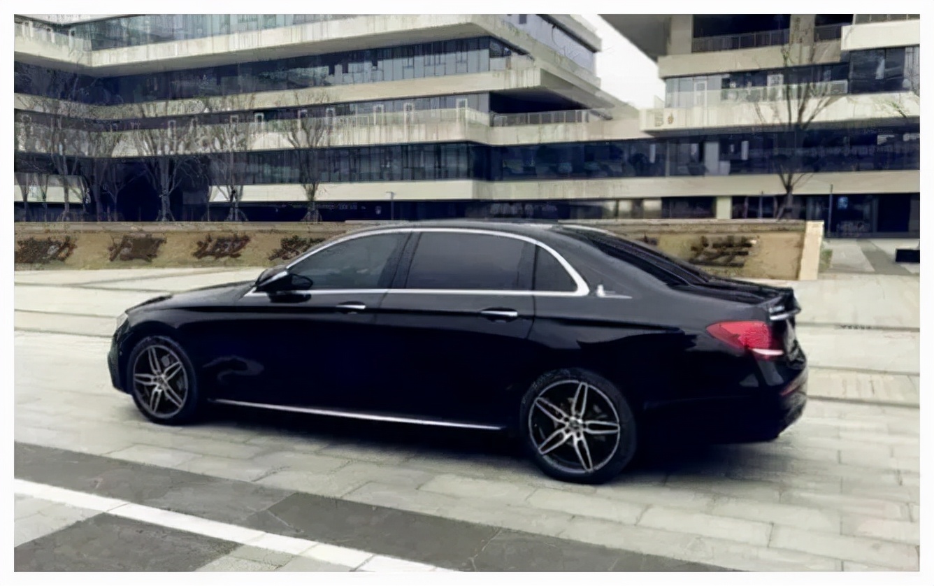 奔驰车上的死鸟标志是什么意思,奔驰车为什么有死鸟标志