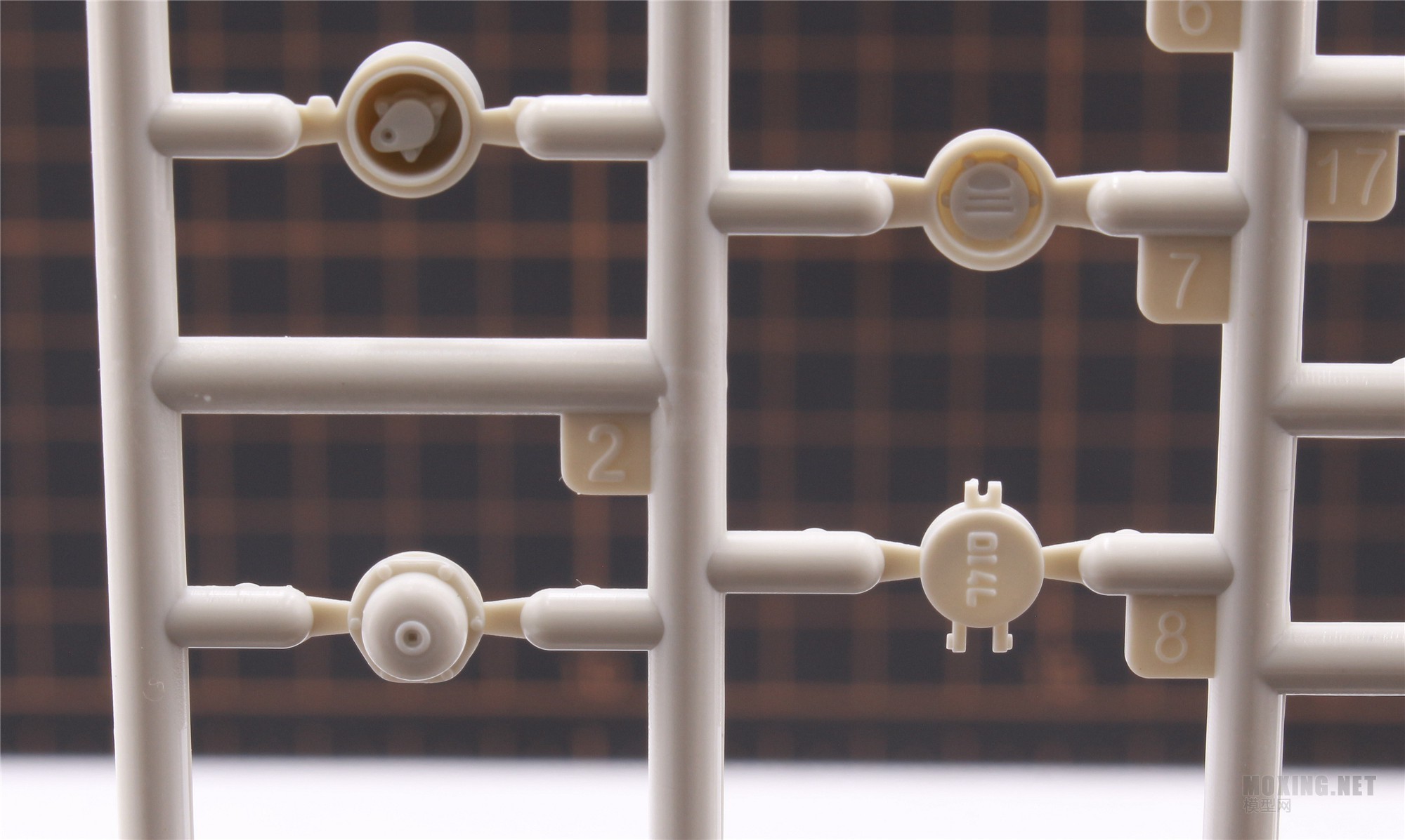 MENG,SS-018-1/35以色列“雌虎”重型装甲运输车-简介与开盒