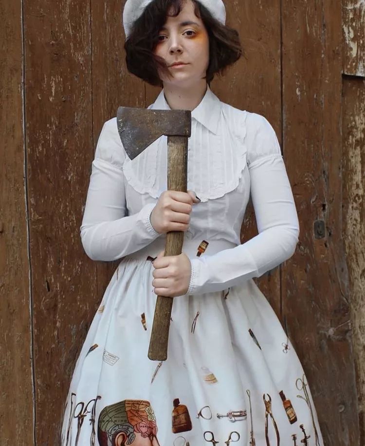 洛丽塔复古宫廷风轻洋装,紫红色洛丽塔洋装