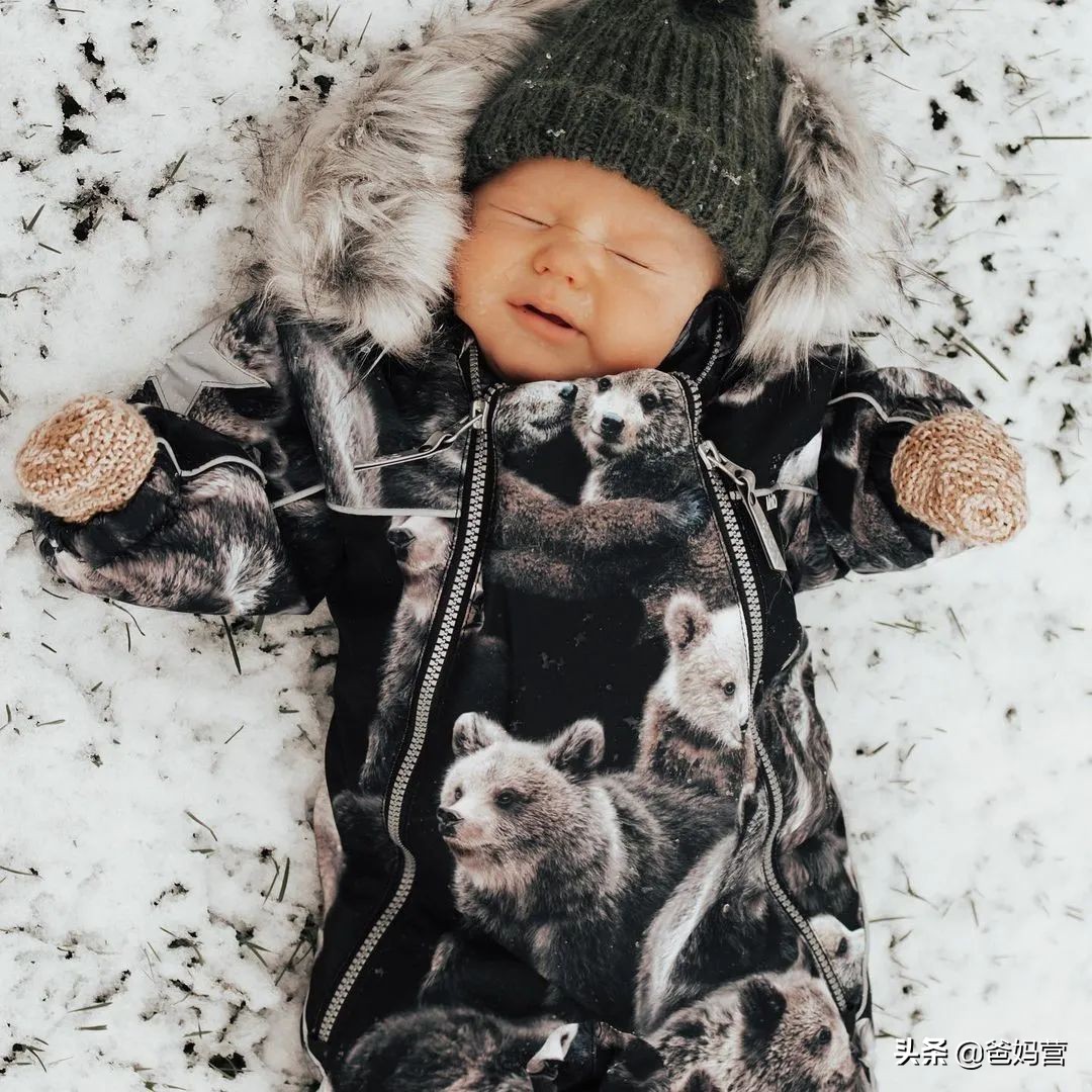 安吉丽娜朱莉有多爱她母亲,安吉丽娜朱莉爱小孩