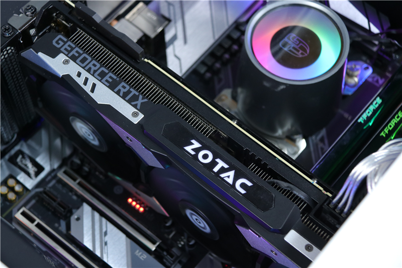 光追版《我的世界》初体验，索泰RTX2070s默频很能打