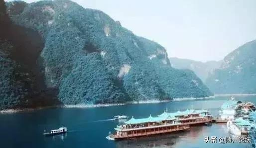 闅忓窞鍏冪礌,榛勫唸鍏冪礌浜浉绾界害鏃朵唬骞垮満