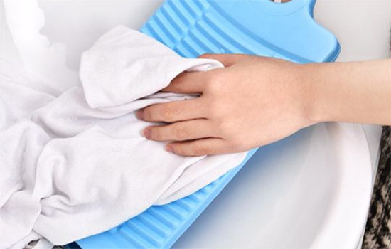 西瓜水弄在衣服上怎么清洗,西瓜水弄到衣服上怎么洗