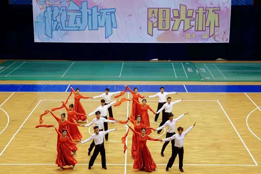 五月动起来图片,五月动起来舞蹈视频