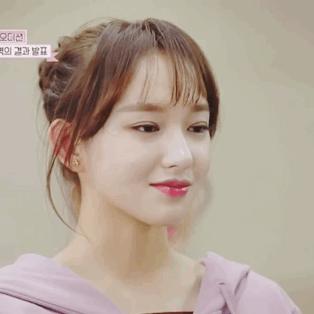 IU未P图遭狂嘲，Lisa素颜被骂“东南亚丑女”：离开滤镜脸崩了？