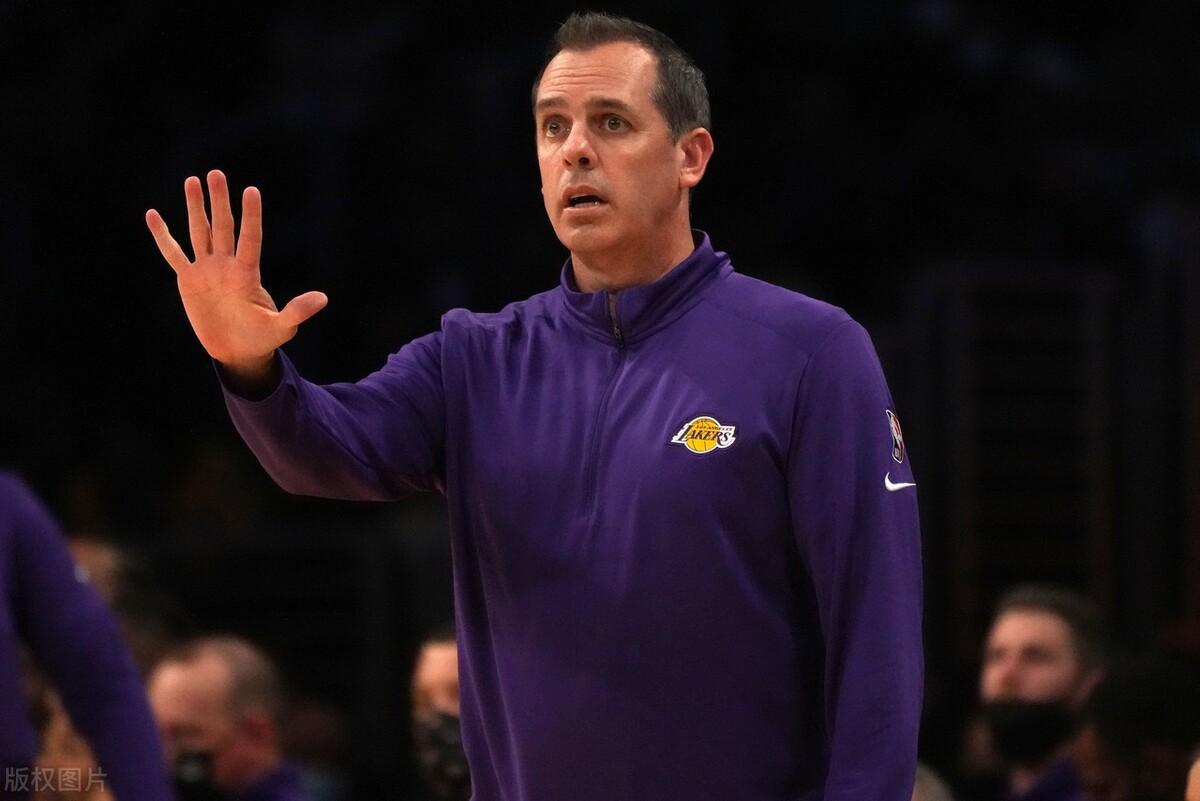 湖人甜瓜单节13分,湖人124比108大胜鹈鹕集锦