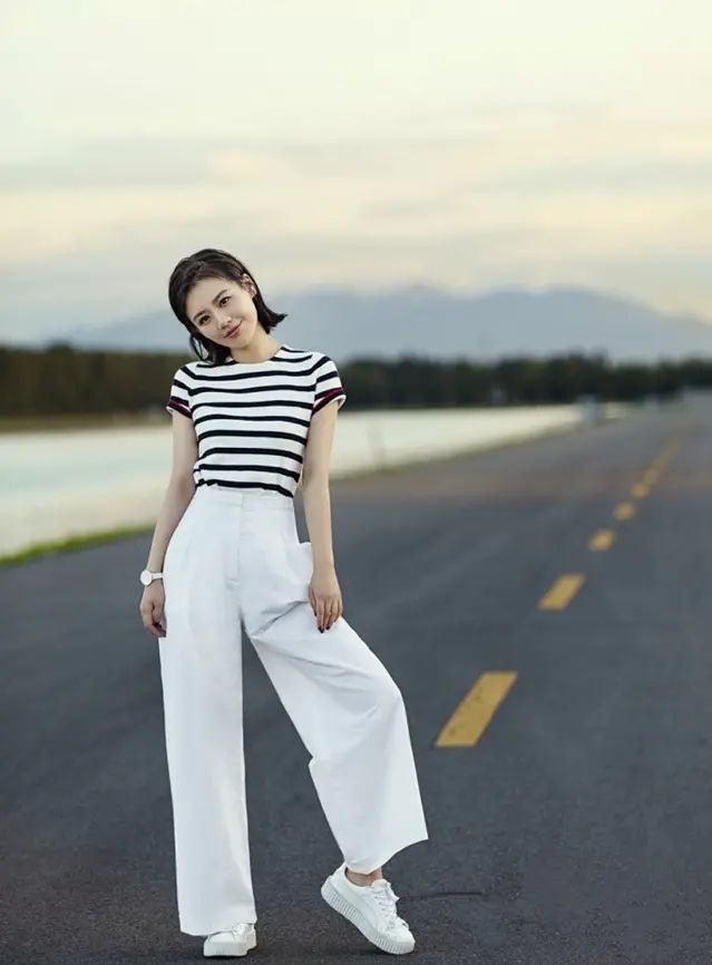 女人一定要记住怎样穿裤子好看,女人正确穿裤子