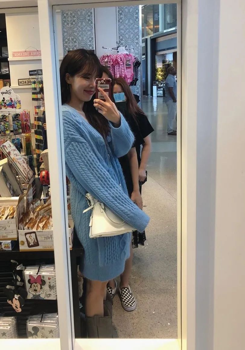 求jennie同款衣服,jennie无帽卫衣