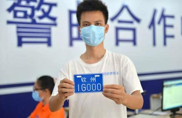 肇庆目前有共享电动车吗,共享电动车街头采访