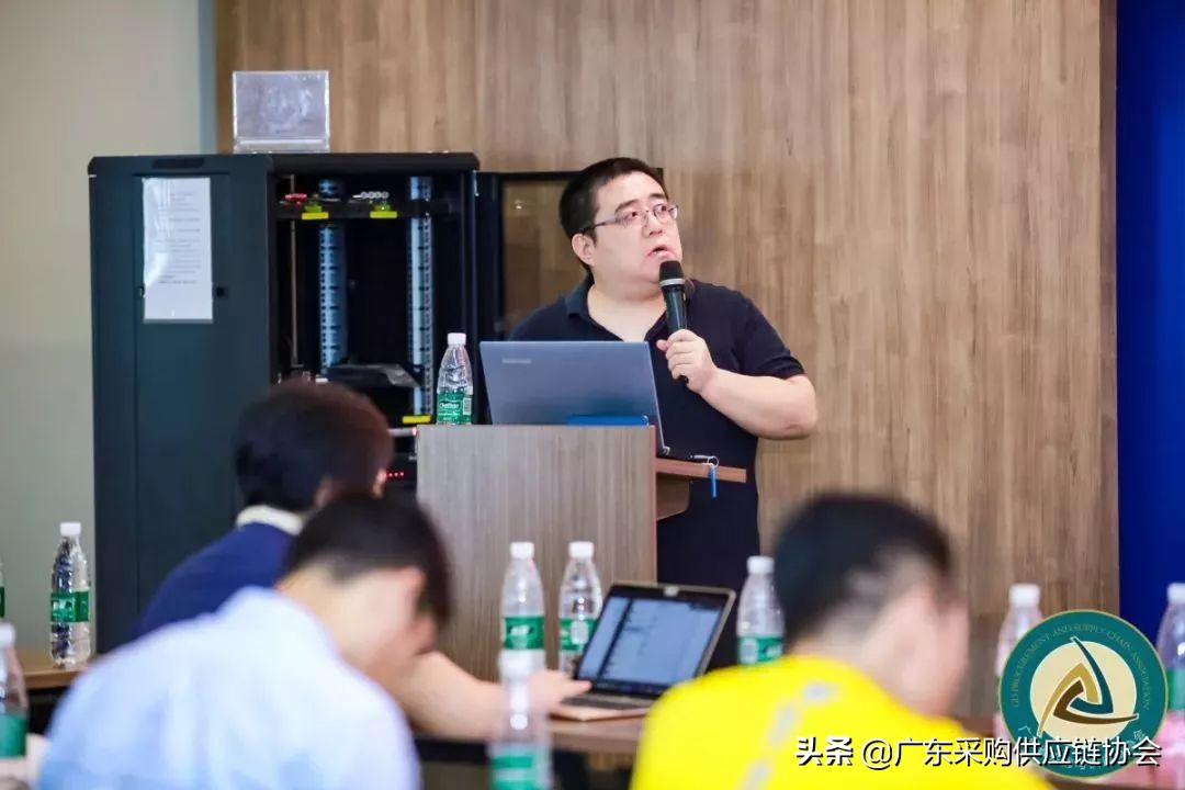 热烈祝贺集团年会圆满成功,热烈祝贺首届电商发展大会