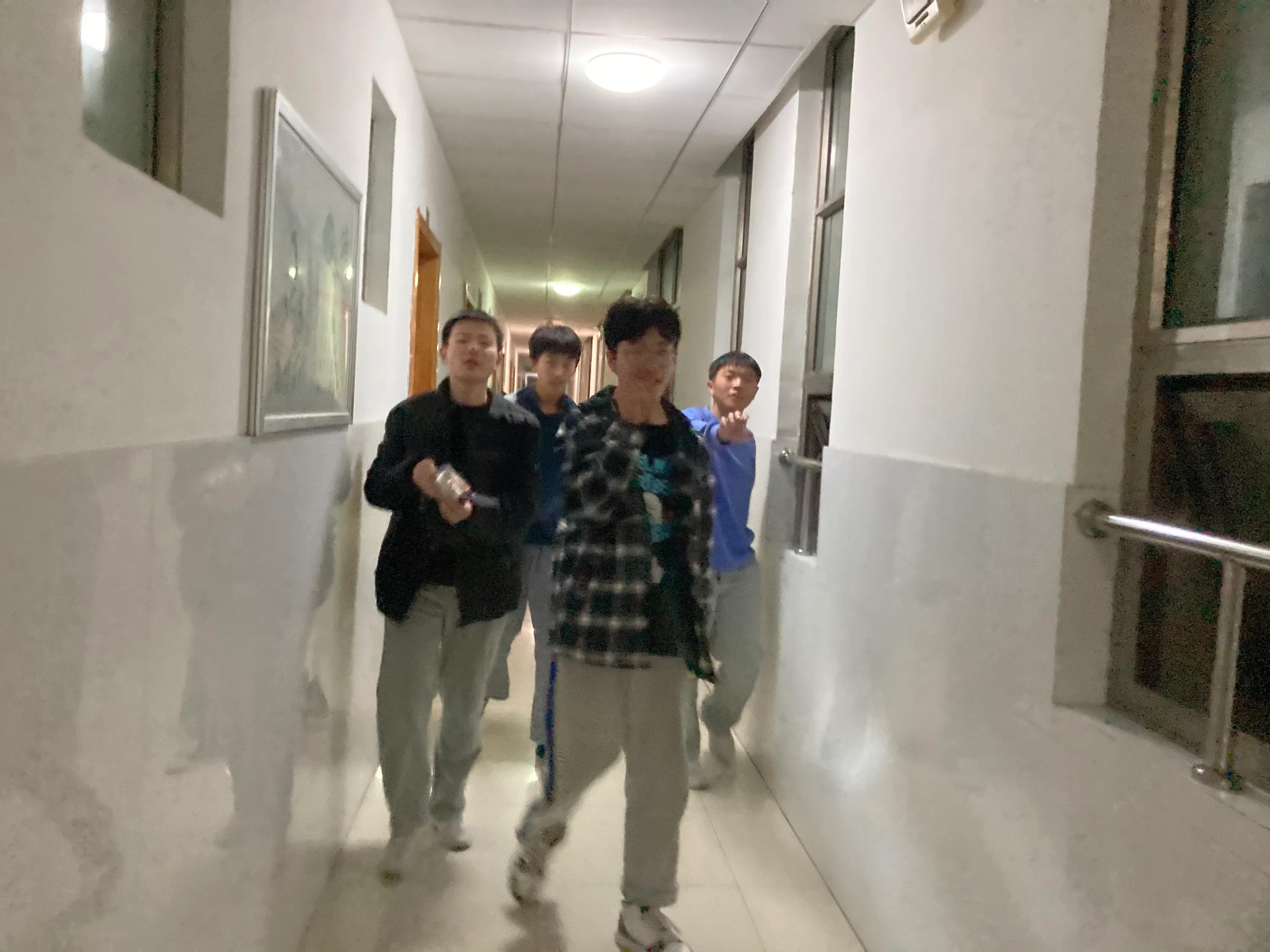 开学第80天：英语朗读批阅赏足球联赛负轻伤