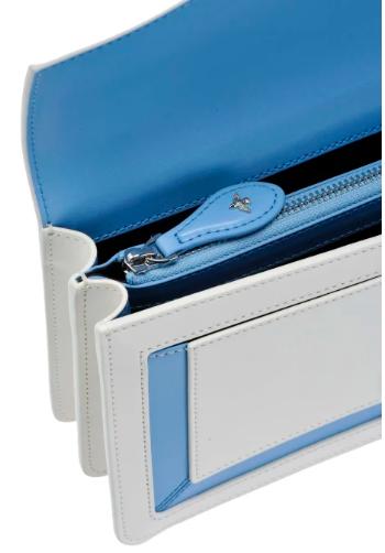 pinko燕子包怎么500块都能买到了,pinko黑色翅膀燕子包2018年款