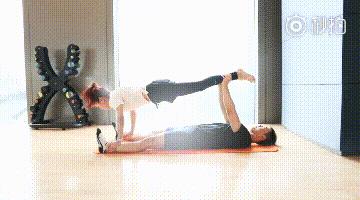 黄磊女儿黄多多健身上热搜,14岁黄多多健身完整版