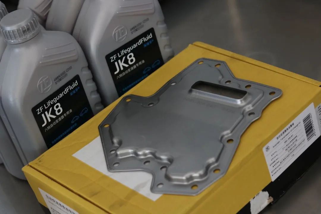 14年英菲尼迪g25拆车视频,英菲尼迪g25整备翻新