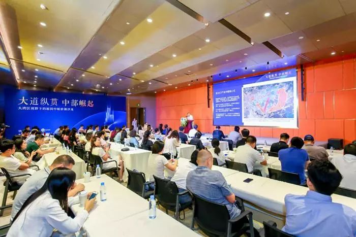 深圳华为坂田基地有几个区,华为坂田总部大楼