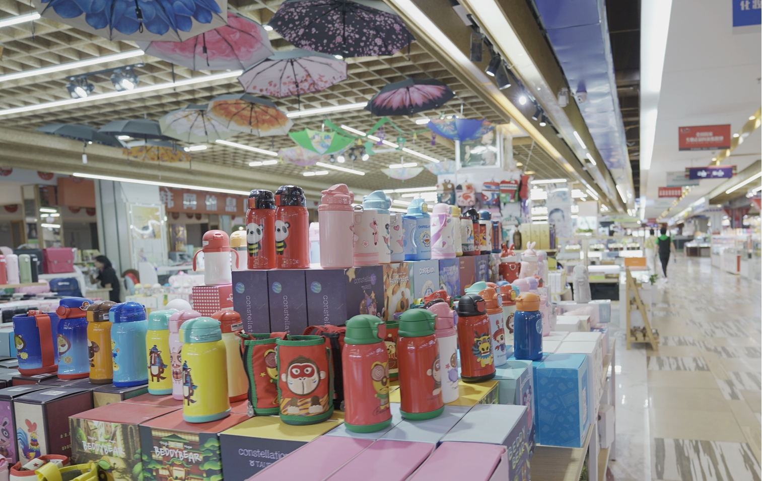 威海韩国商品交易中心买化妆品,威海韩国商品交易中心是干啥的