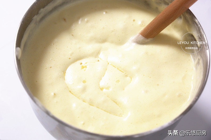 鸡蛋面粉花生油蛋糕,纯花生油鸡蛋白糖老式蛋糕做法