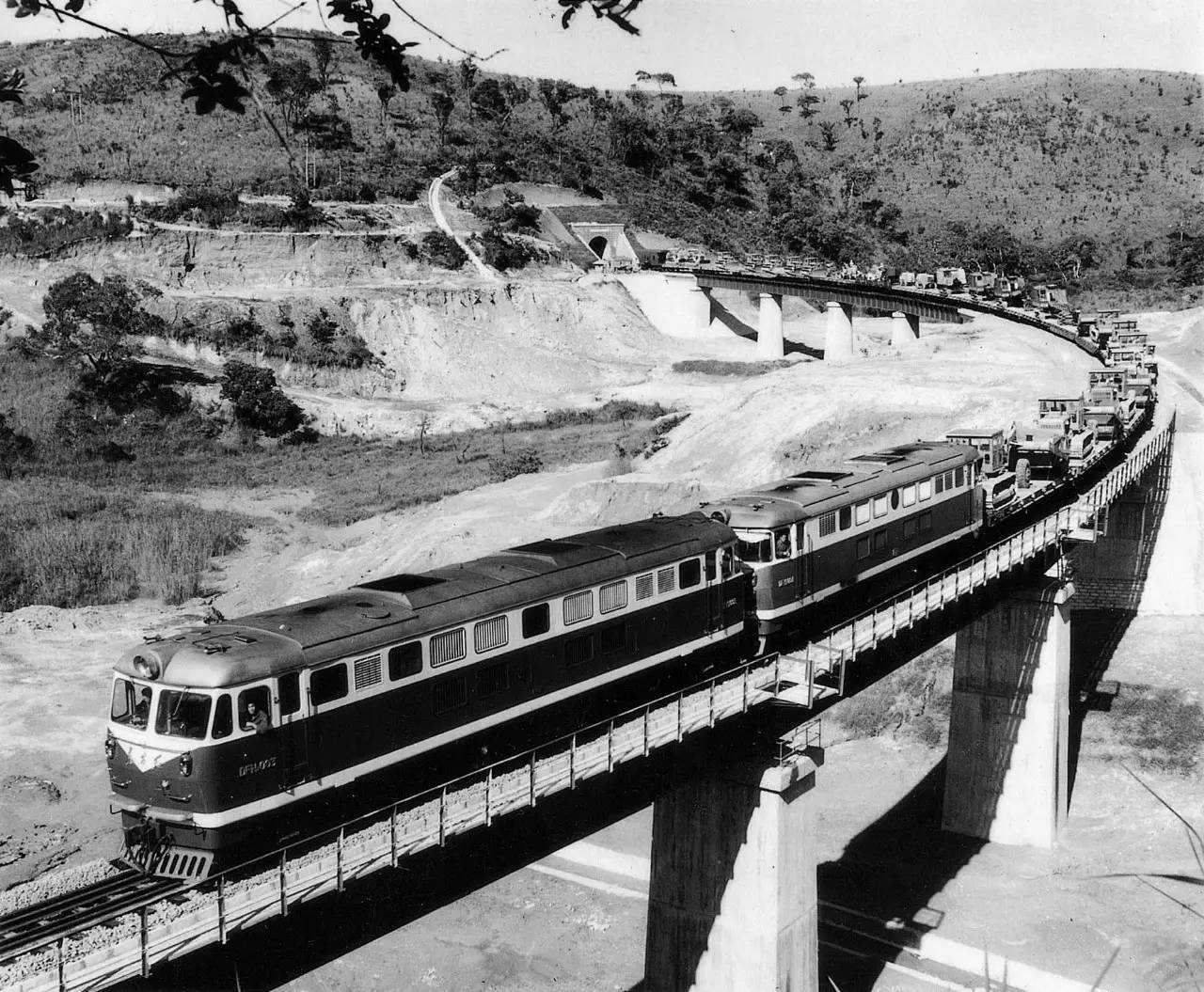 我国唯一正在用的清朝铁轨,发现清代铁轨