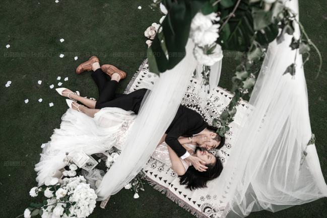 拍摄婚纱照怎么摆姿势好看,婚纱照如何摆姿势好看