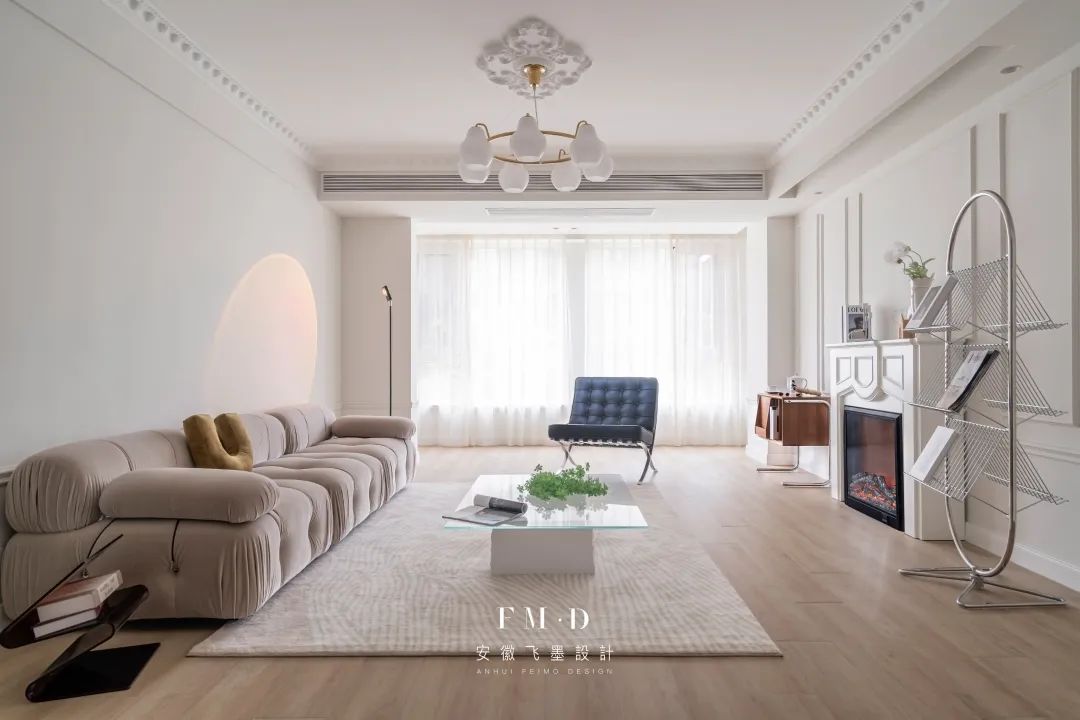 也要给家里装个壁炉!取代电视墙又能冬日围坐取暖,提升家居质感