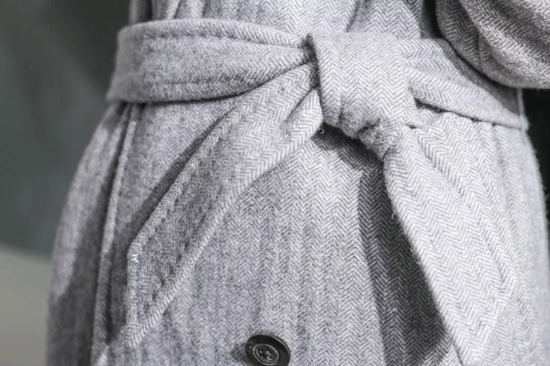 风衣后面的腰带怎么系才好看,风衣后面的腰带怎么系韩版