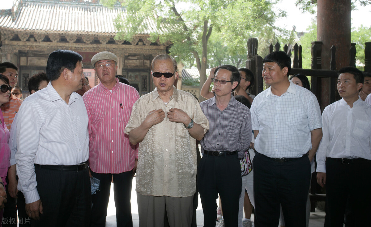 有没有一种人不适合跟别人打交道,为什么有的人不愿意和别人打交道