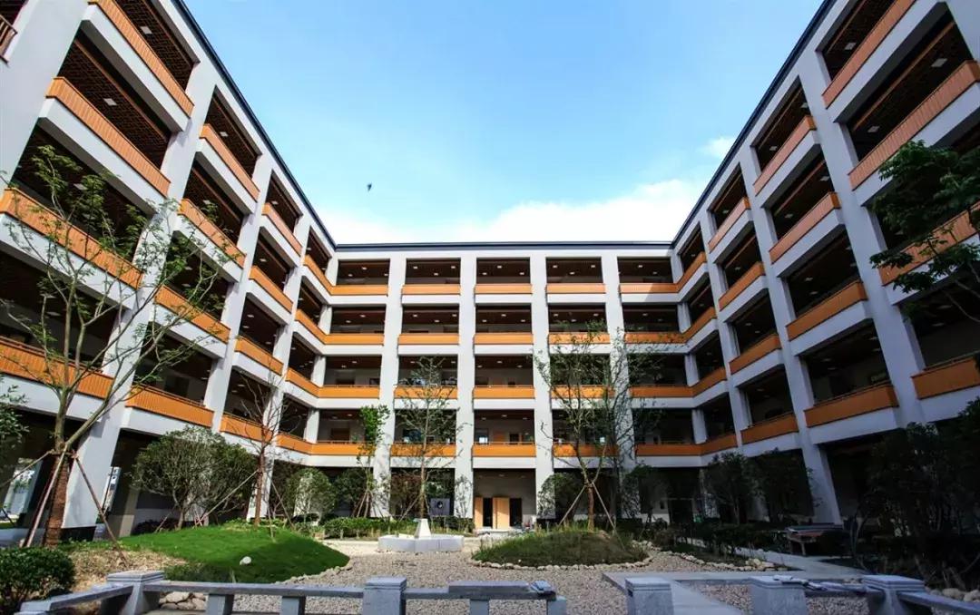 新建的城北中学,城北新建中学