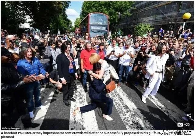 今年theBeatles披头士乐队已经解散整整50年了！