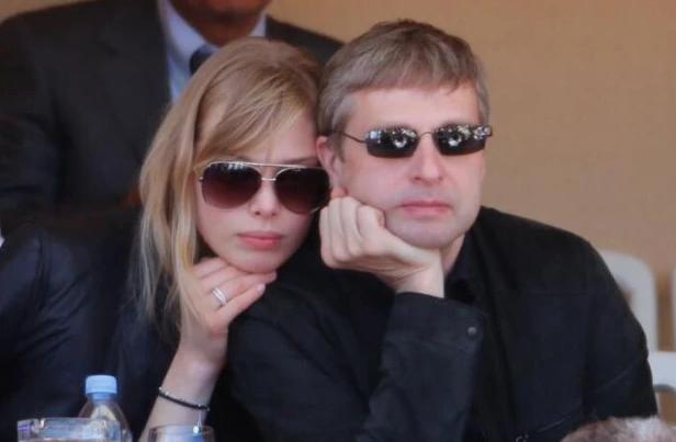 科技大佬的婚史：贝索斯天价离婚，默多克风流韵事都可以出书了