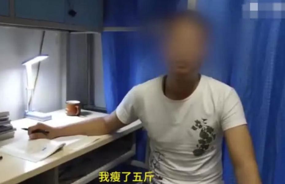 大学生做网店月收入12000,大学生兼职做淘宝