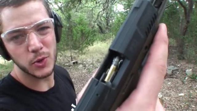 用枪开锁真的好吗,现实中能用手枪开锁吗