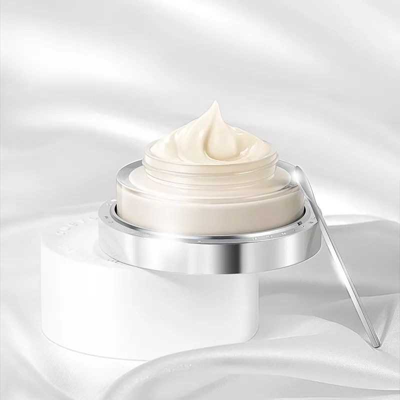 章小蕙推荐的淡斑好物,章小蕙分享化妆品