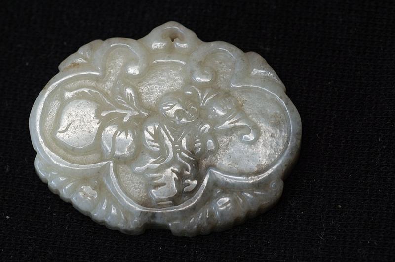 老张头竹木工艺,清代和田双面镂空雕双福捧寿玉佩