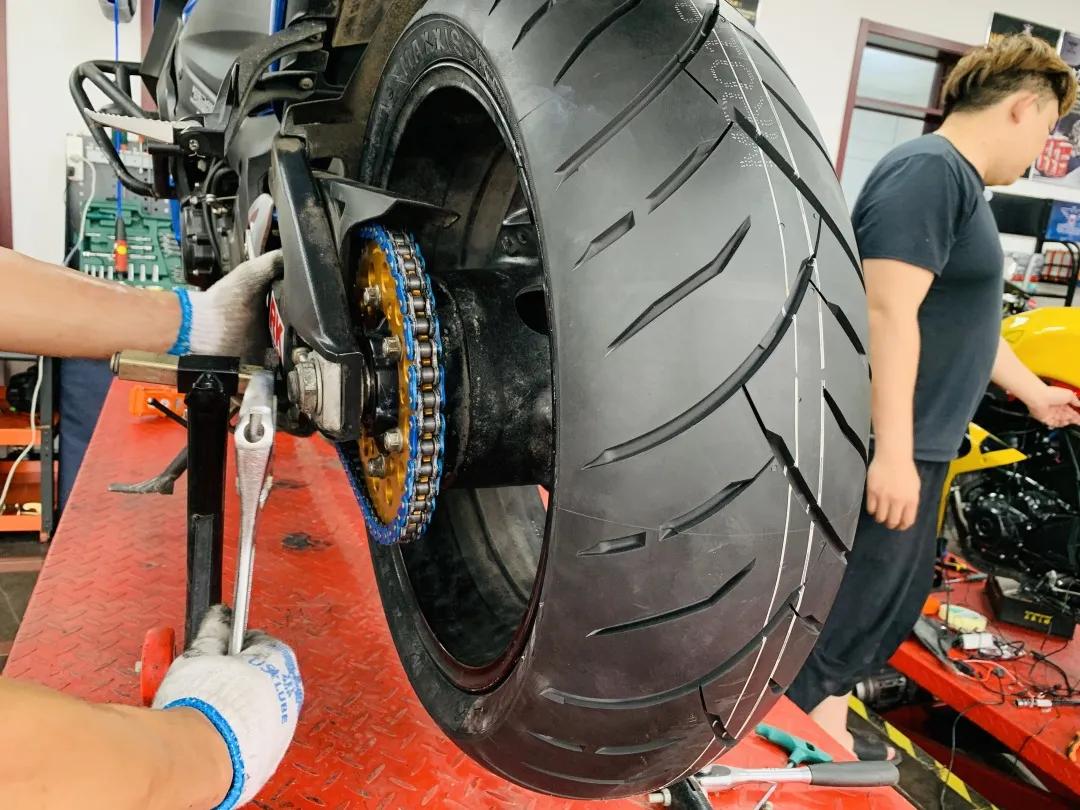 玛吉斯哪款轮胎操控好,玛吉斯试驾评测