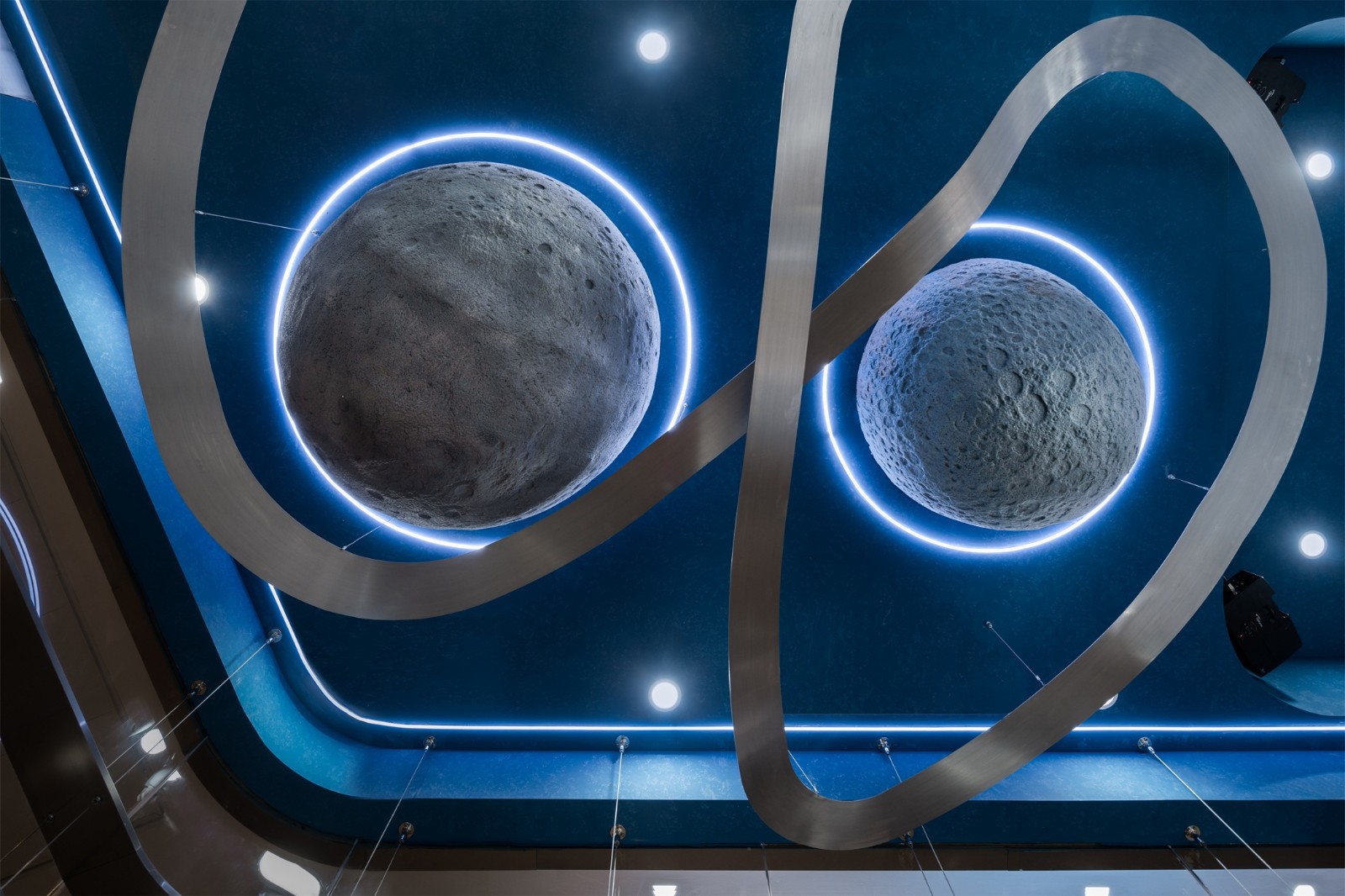 鍞効璇虹溂瑙嗗厜,鍞効璇虹溂瑙嗗厜闄嗗鍢翠腑蹇冨簵