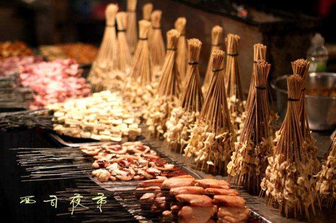 最新开封夜市小吃一条街推荐,河南开封夜市有什么特色的小吃