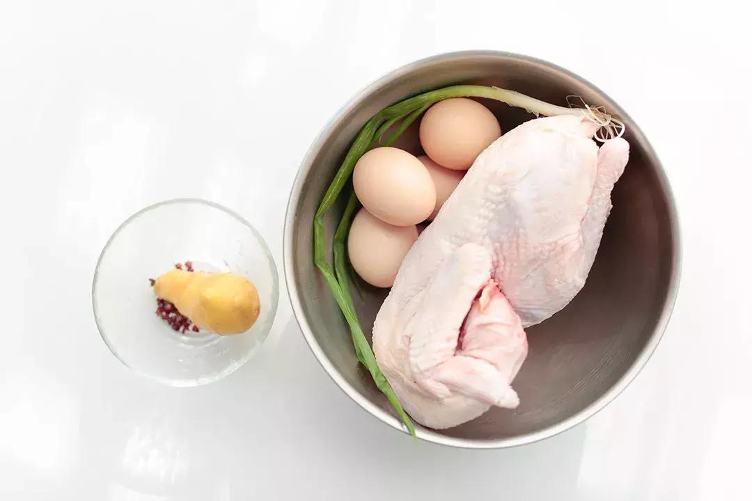 过夜的剩鸡肉怎么煮好吃点,吃剩的鸡肉放冰箱多久会坏