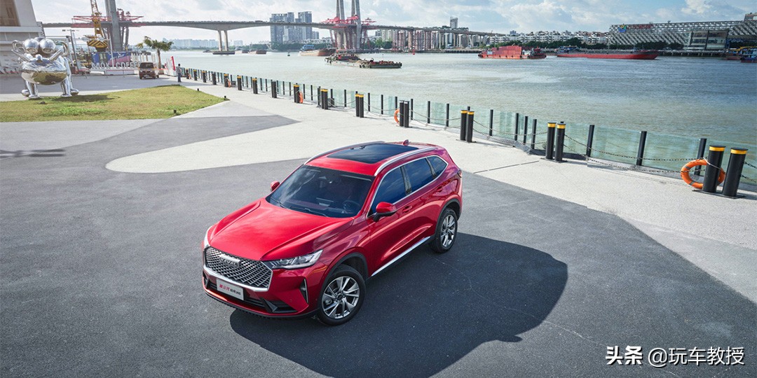 国产suv爆款试驾长城全新哈弗h6,国产suv车型哈弗h615款畅销吗