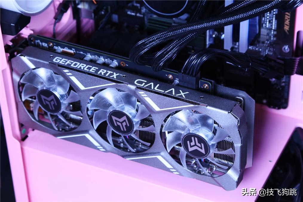 AMD入门顶配，技嘉A520M小雕主板配2060s显卡装机