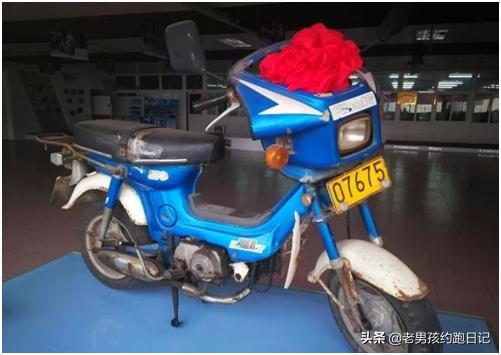 目前最火踏板车摩托车,现在最火的几款城市代步小踏板