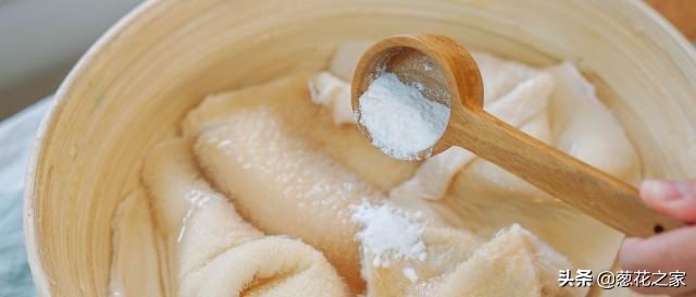 牛肚煮熟了有异味怎么去除,牛肚怎么洗才好吃呢