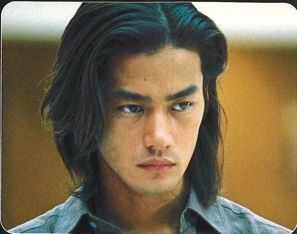 日本男人最想拥有的脸！性感神颜秒杀鲜肉，冻龄大帅哥竟单身